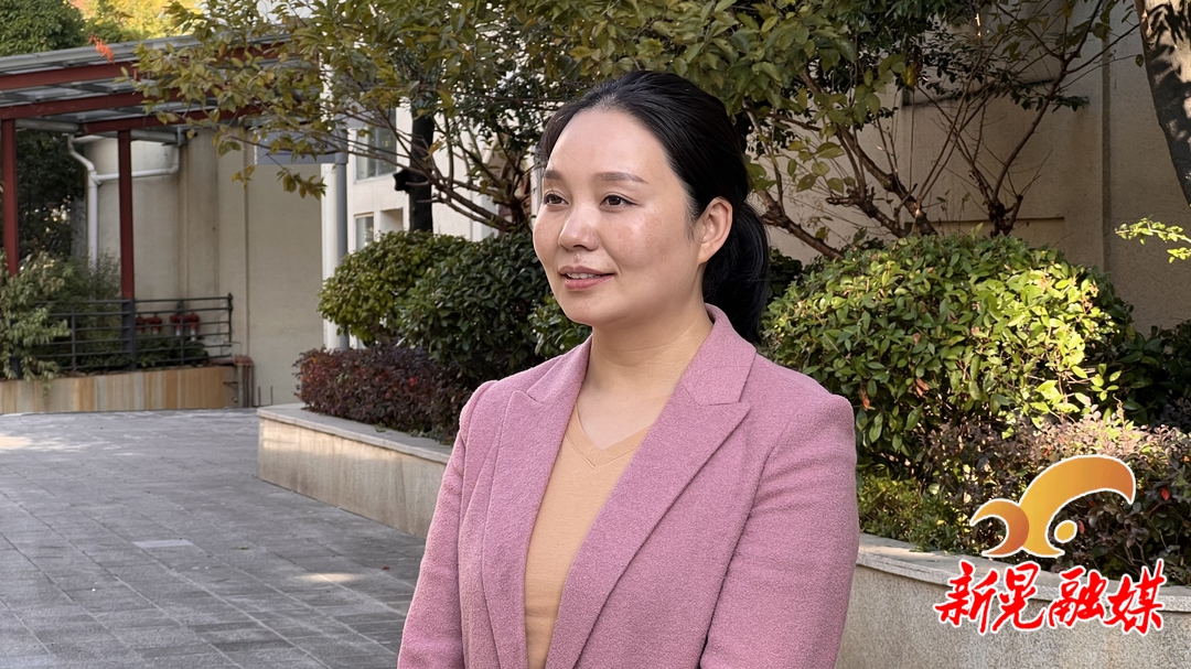 新晃老蔡食品有限公司总经理何丽华:"听了党的二十大报告,令人鼓舞,催