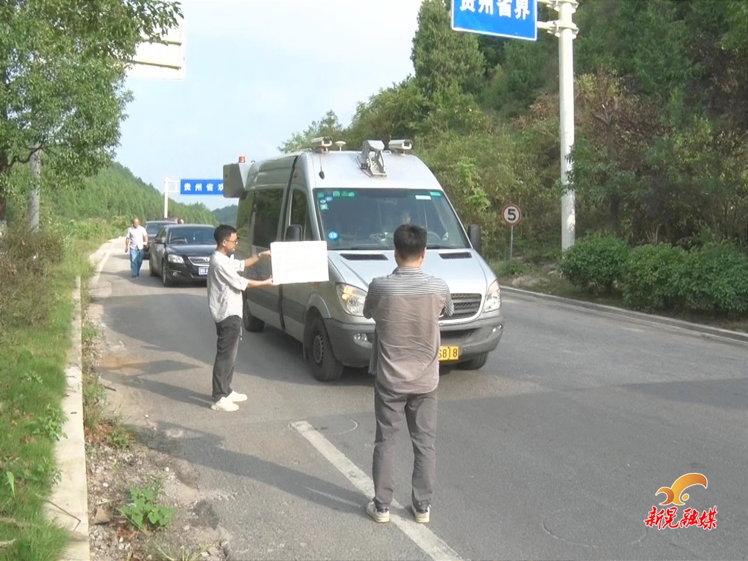 我縣國省干線公路路況檢測順利進行