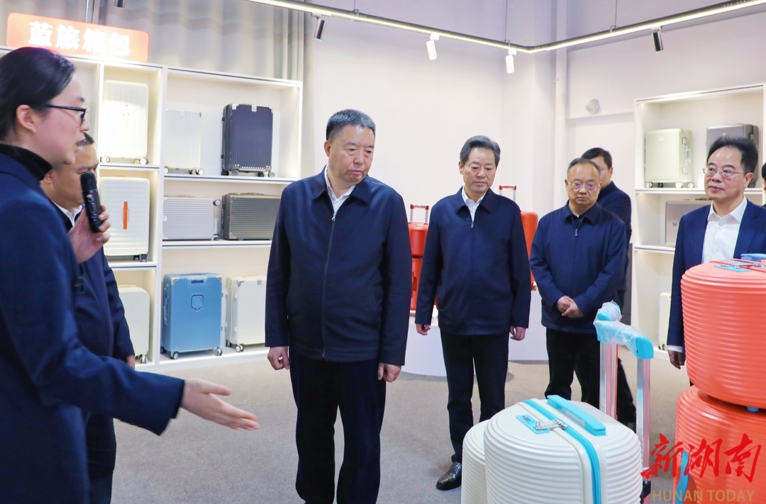 毛万春在怀化宣讲调研：抢抓区域协调发展机遇 助推中医药产业链高质量发展