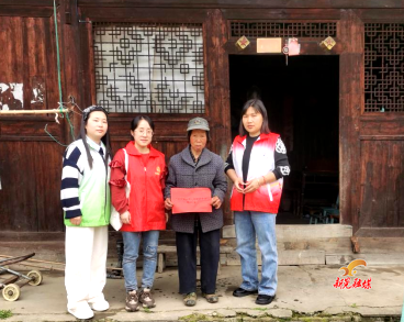 波洲镇：点亮微心愿 党群圆梦行
