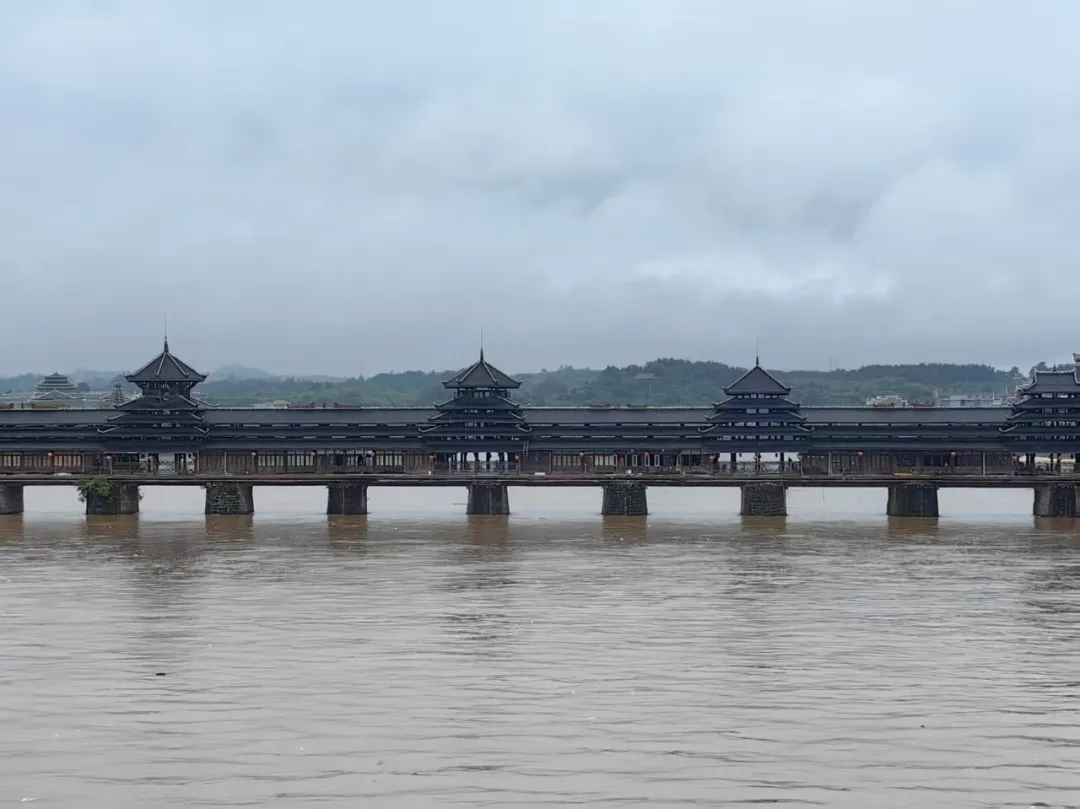 今晚至明天湘中偏北部分地区暴雨 怀化中南部大暴雨