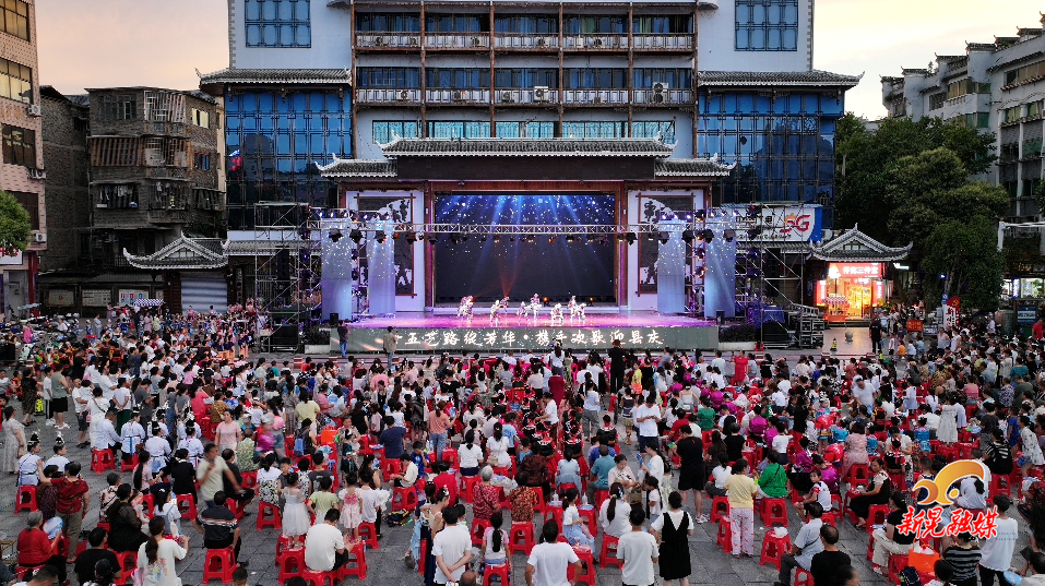 十五藝路綻芳華 攜手歡歌迎縣慶——2025年全縣少兒才藝大賽盛大舉行