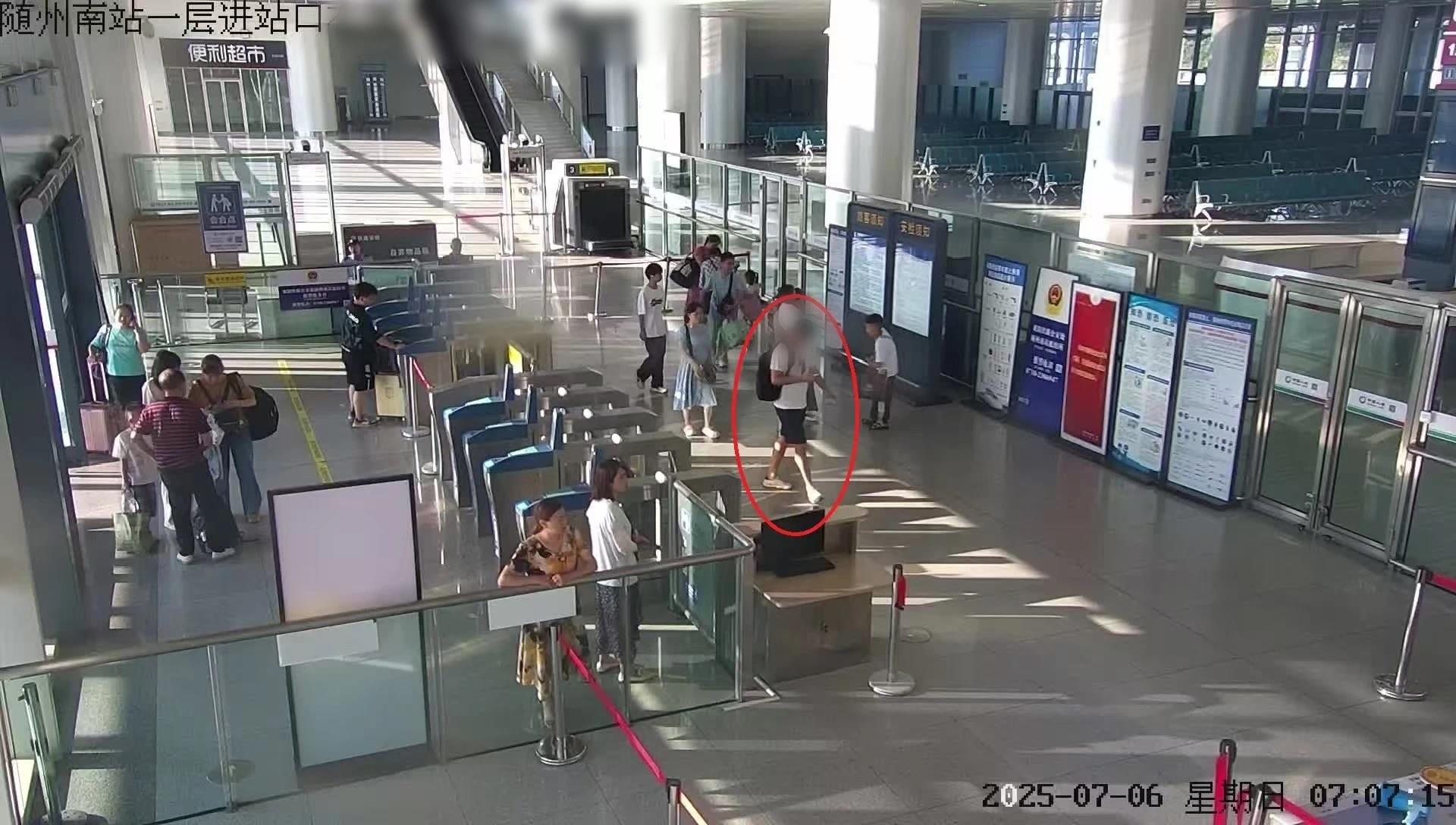 先交錢再出國(guó)、出國(guó)后補(bǔ)簽證 警惕暑期境外高薪招聘騙局