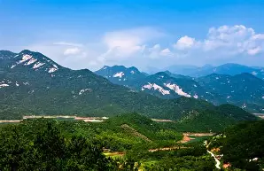 铭记历史 缅怀先烈丨大别山下薪火传——鄂豫皖根据地绘就振兴新图景