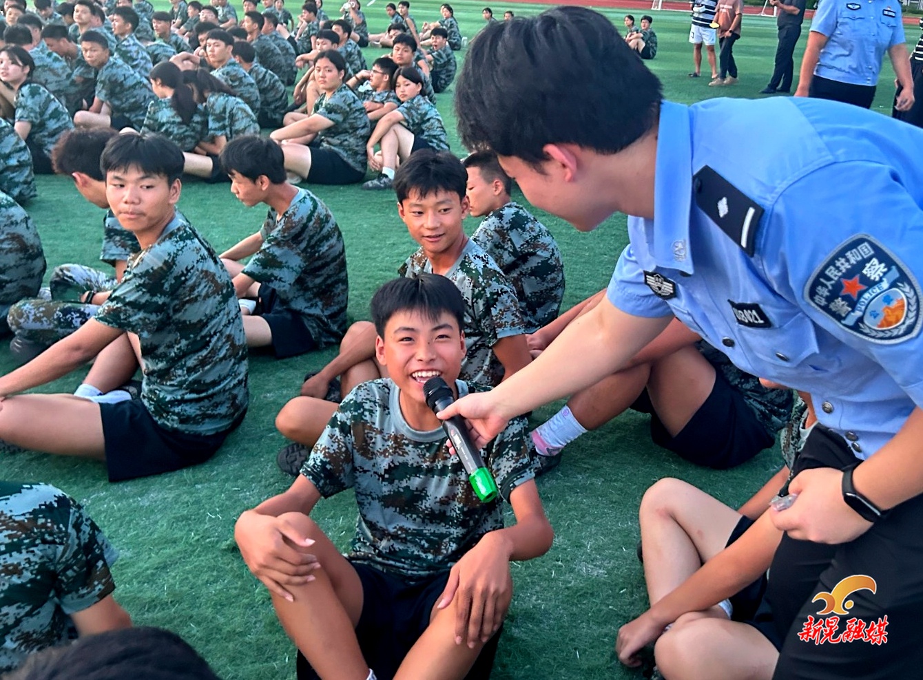 迷彩軍訓(xùn)季 反詐“警”相隨——新晃公安走進(jìn)新晃職業(yè)中專開展反詐宣傳