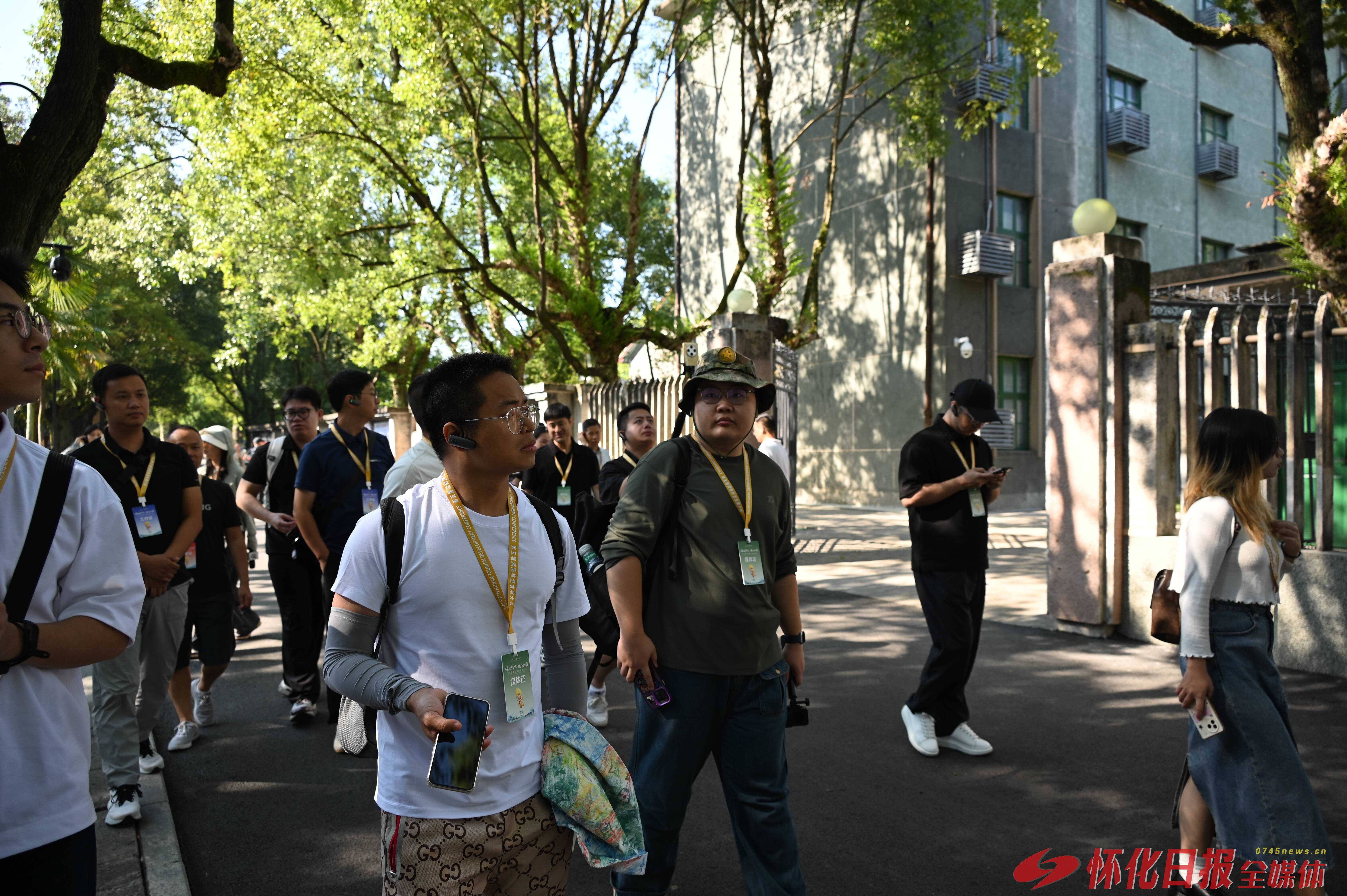 媒体观摩团打卡怀化“三江一湾”：穿越历史烟云，触摸时代脉动