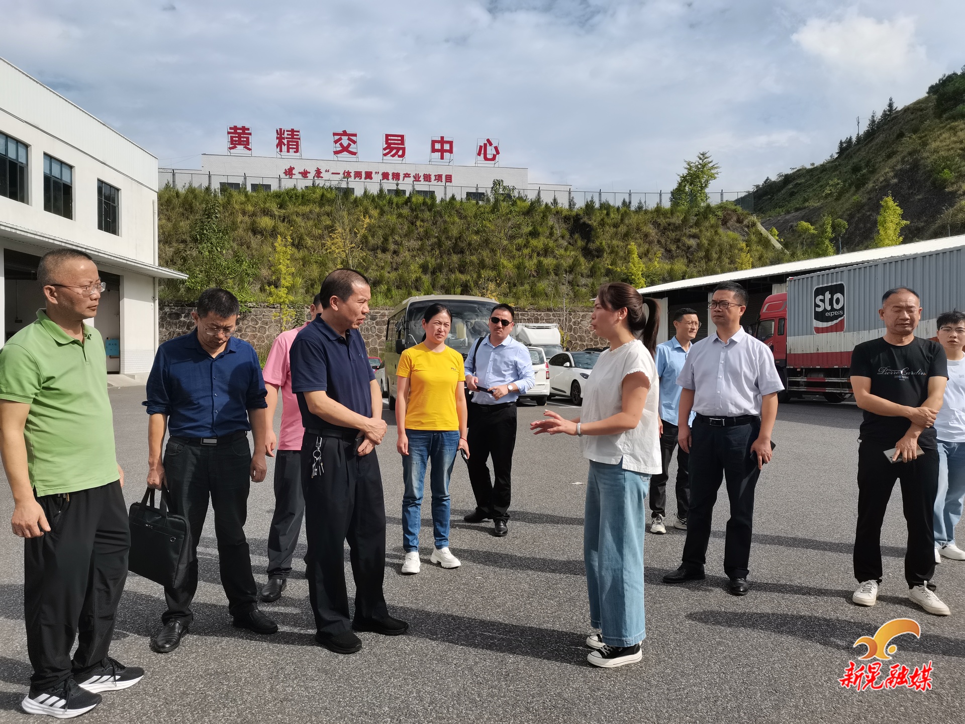 娄底市供销社来晃考察调研