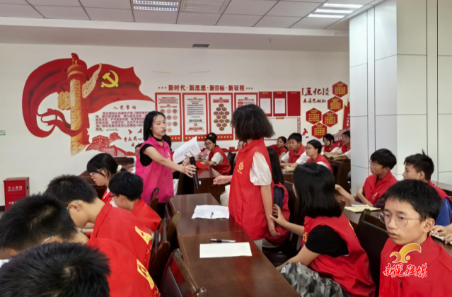 文化中国行丨追寻红色记忆 守护最美中国红