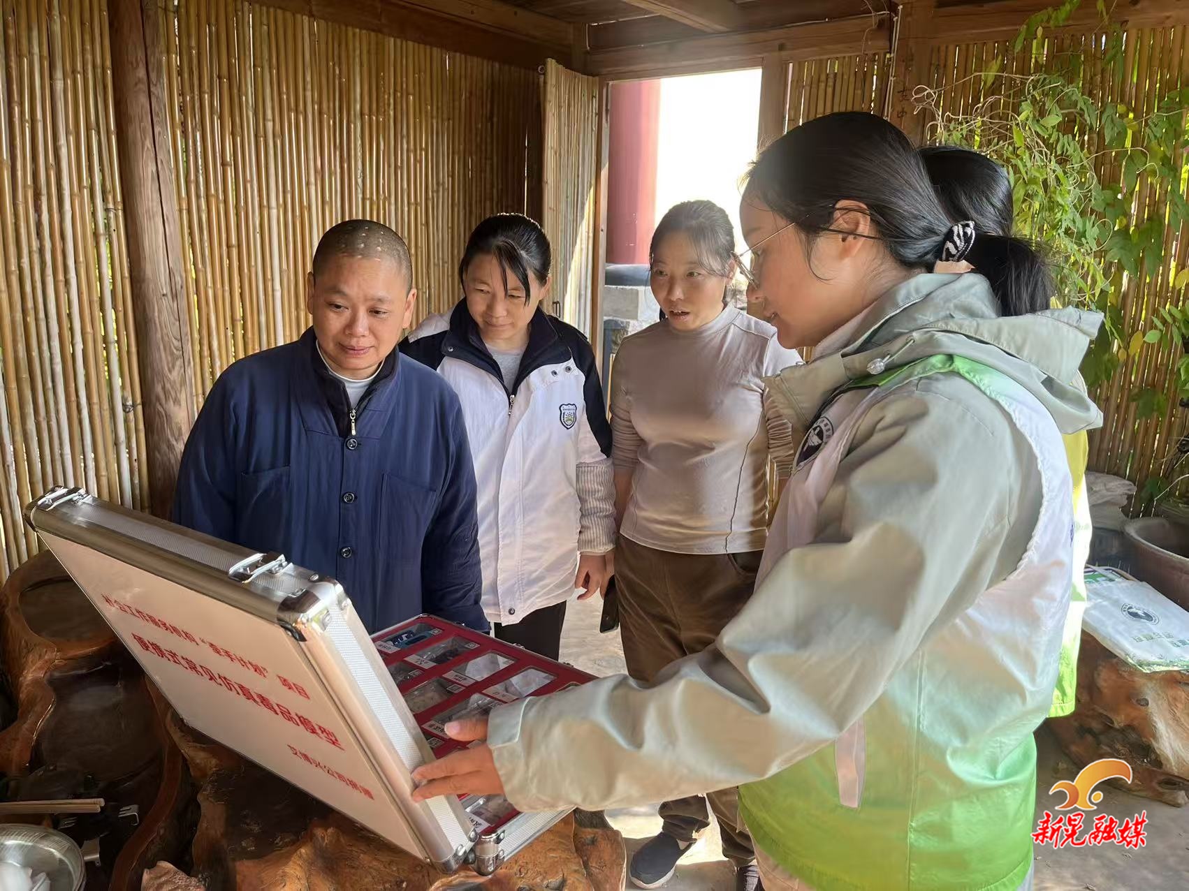 禁毒宣传进寺庙 同心同德筑平安