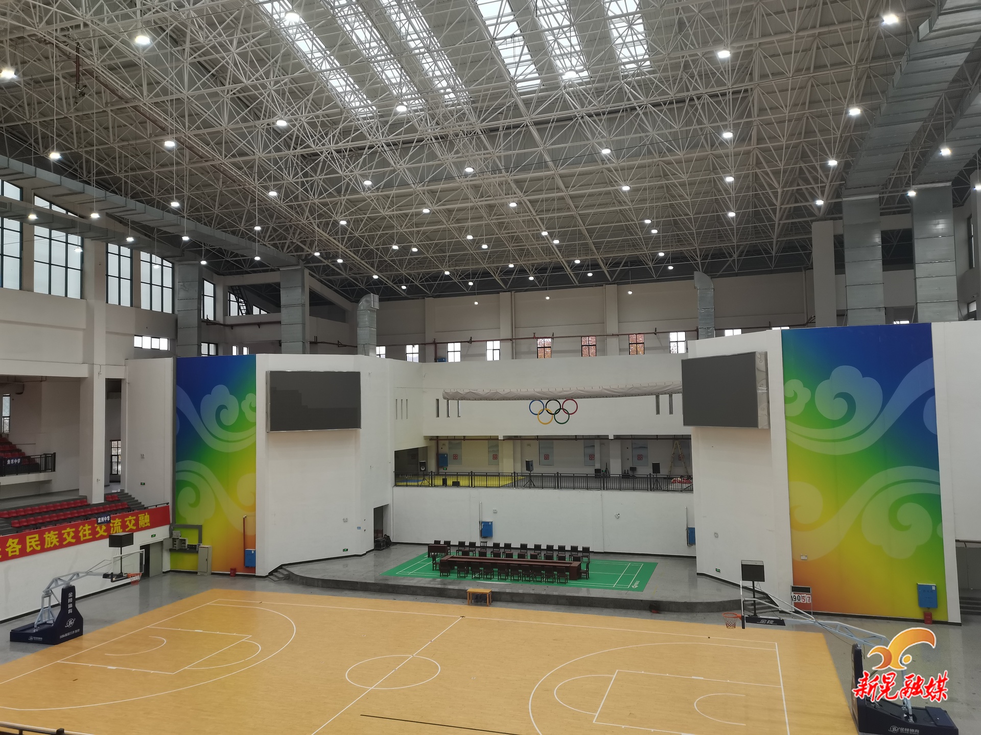 首届怀“BA”篮球联赛来袭  我县全力保障比赛场馆升级