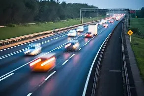 超对向车流3倍！沪昆高速怀化段东往西车行压力大，绕行攻略请收好→