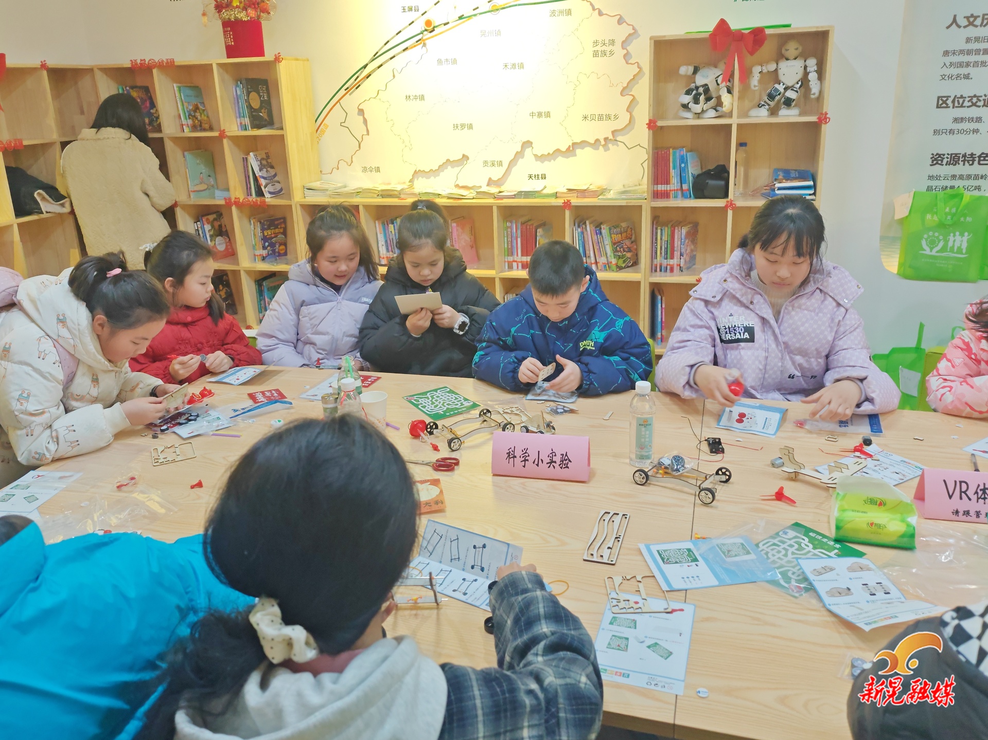 新春走基层丨县科技馆举办新春科技嘉年华活动