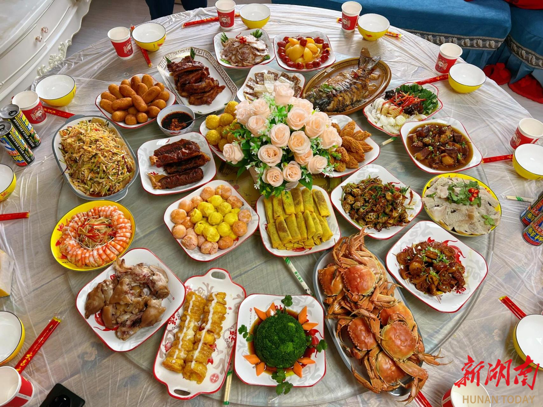 年味记忆扫描ing | 一桌团圆饭，最暖中国年