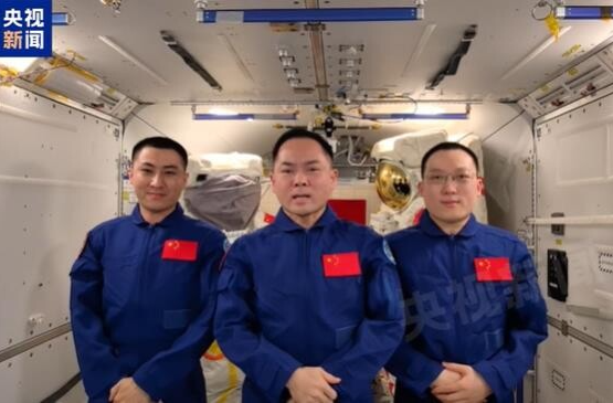 向着星辰大海勇敢出发！神二十一乘组在太空祝福中国航天