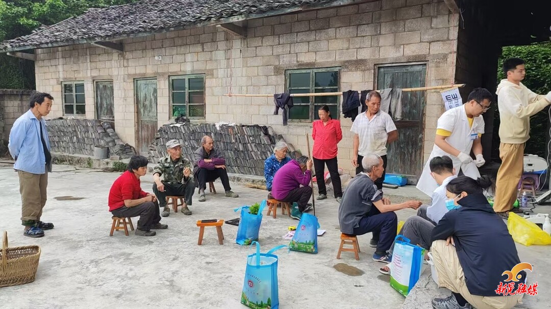 林冲镇天堂卫生院做实家庭医生签约服务 筑牢辖区群众健康防线