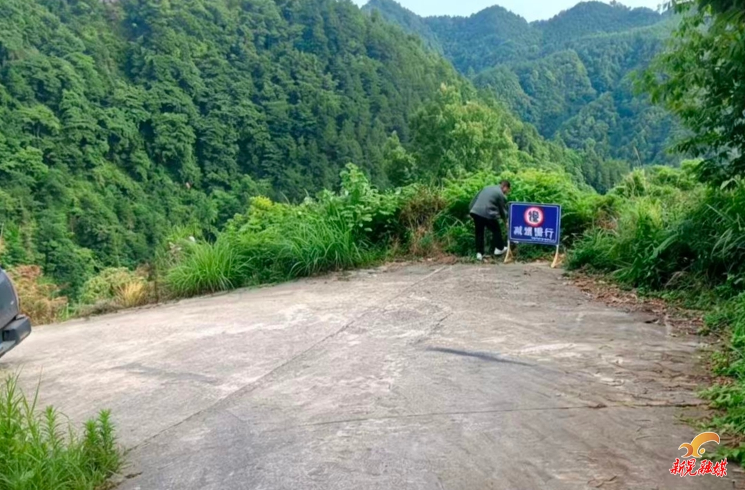 凉伞镇：深耕道路养护工作  筑牢乡村出行平安坦途