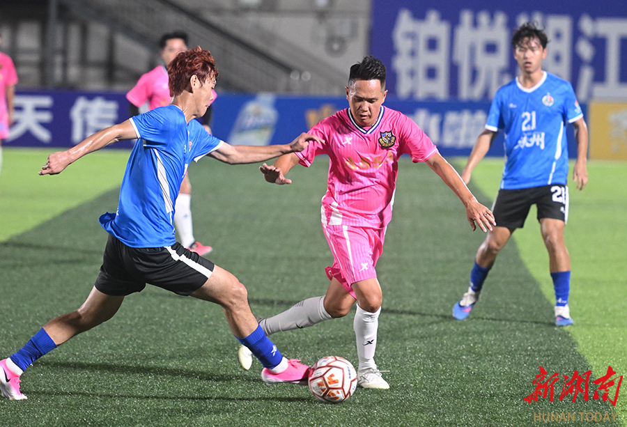 足球友谊赛：永州队2比1胜香港明星足球队