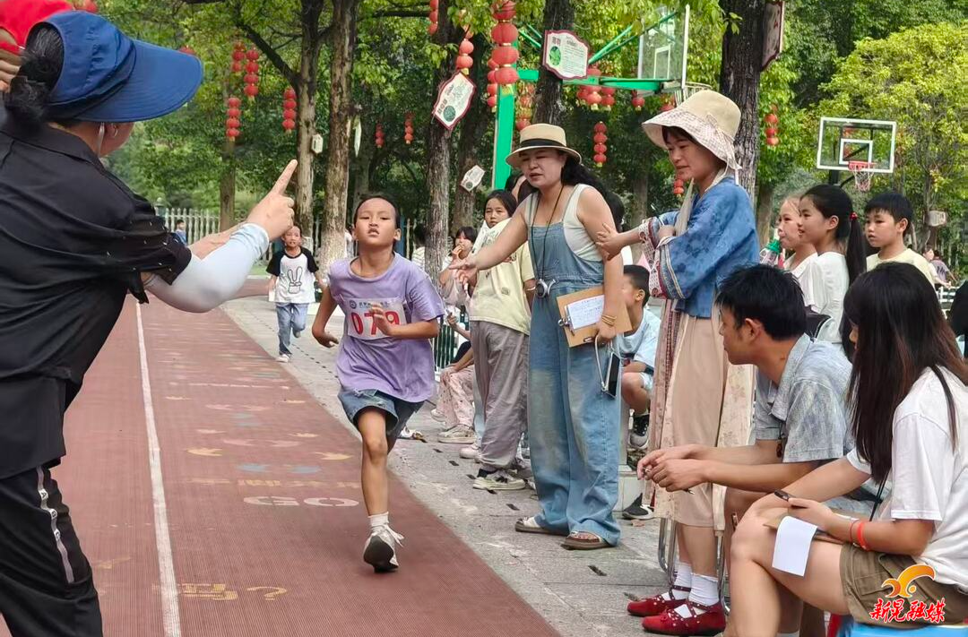 扶罗镇中心小学开展2026年秋季运动会