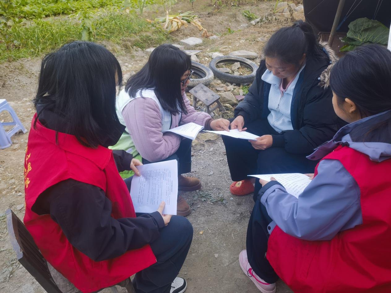 步头降苗族乡：入户宣讲送安全  健康防护暖民心