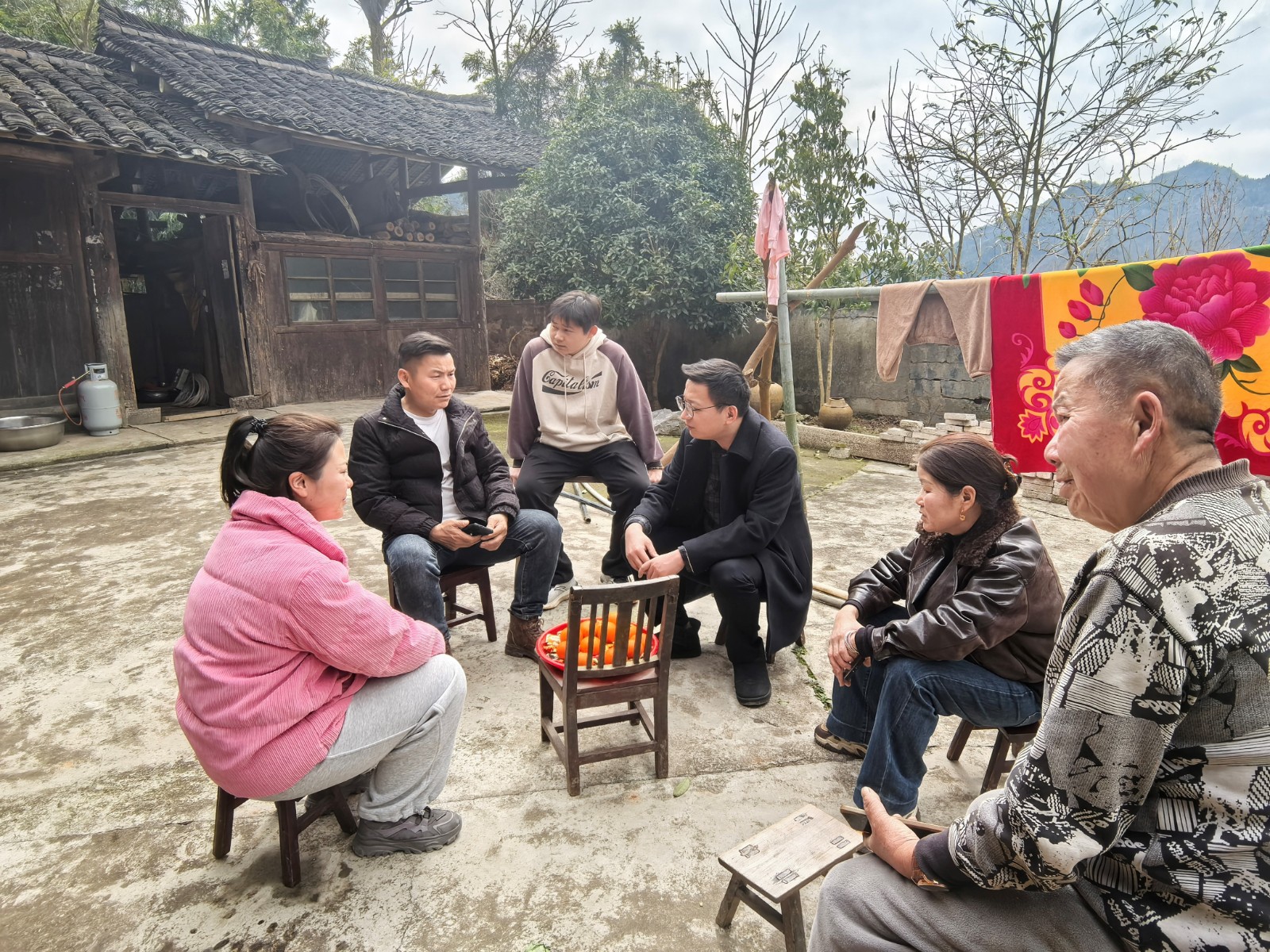 畅叙桑梓情 共谋新发展  ——禾滩镇开展春节走访慰问湘商活动