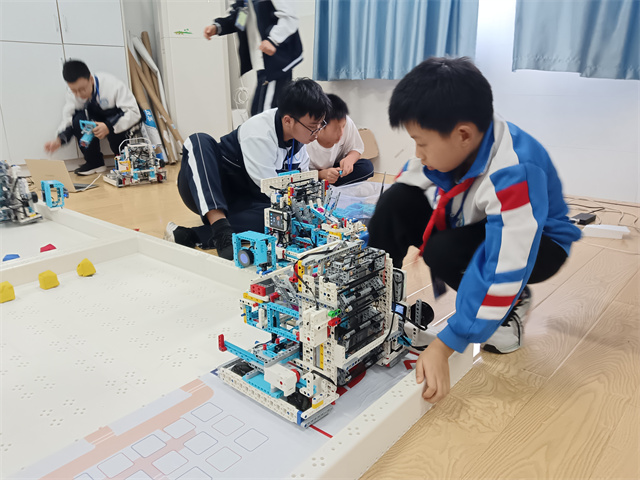 晃州镇兴隆完全小学在怀化市数字素养提升实践活动中斩获佳绩 4支队伍挺进省赛