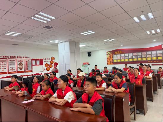 快乐开学 安全随行 ——安全教育开学第一课开讲